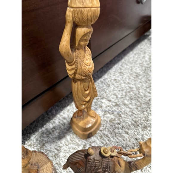 Vintage Carved Wooden traveler Dated Made In Ahmad Jordan3 Wooden Figures - Picture 6 of 16